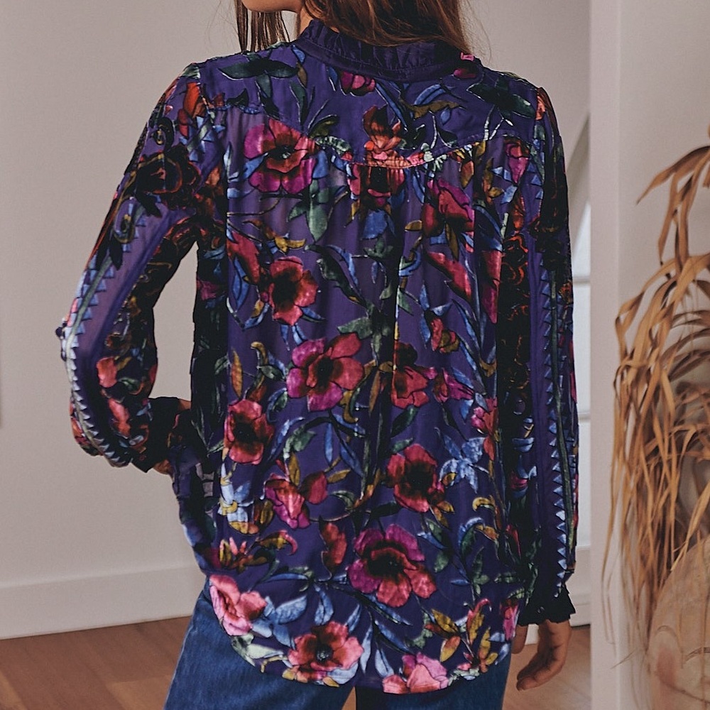 Johnny Was Clara Burnout Leda Shirt Embroidered Velvet blouse NWT - Picture 4 of 17